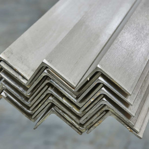 Nerūsējošā tērauda leņķi